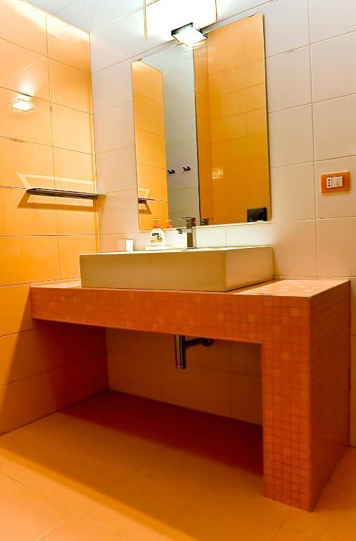 Instile Aparthotel Ашеа Экстерьер фото